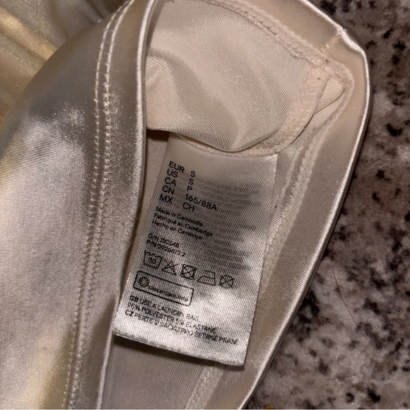 Divided H & M Satin Ruched Cami Crop Top Size Small - Picture 7 of 7